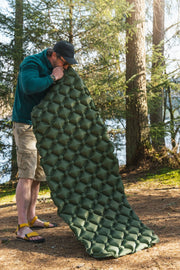 HIGHLANDER NAP-PAK INFLATABLE SLEEPING MAT